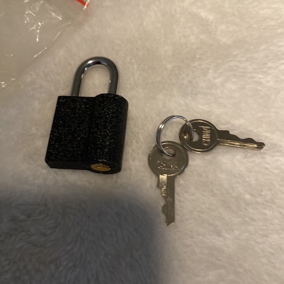 🔥🔥 Lock and Key - Picture 4 of 4